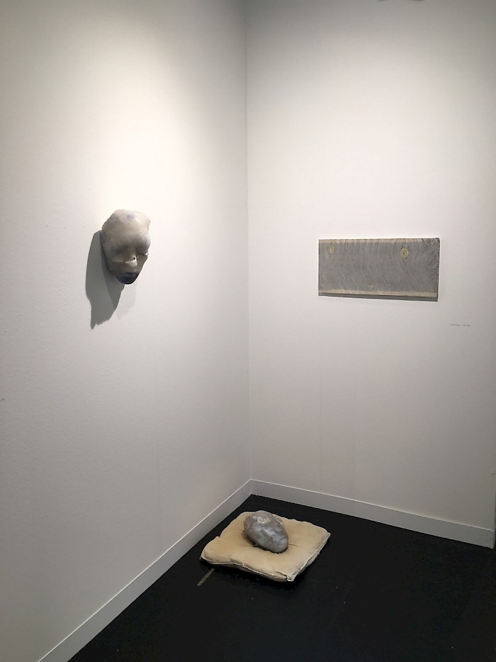 Galerie Martin Kudlek is presenting works by Katrin Bremermann, Jonathan Callan, Ioana Iacob, Sofie Muller, Veres Szabolcs and Christos Venetis.