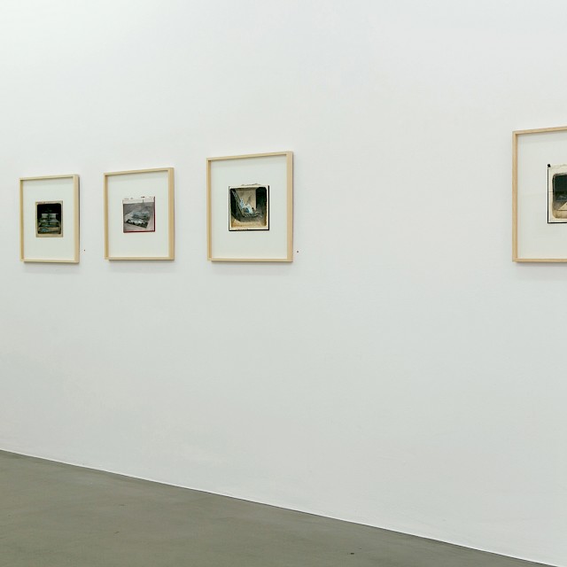 Fiddling While Rome Burns | Installation view, Galerie Martin Kudlek, Cologne | photo © Paulo dos Santos