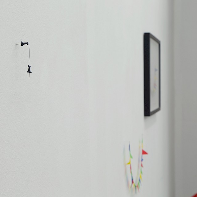 tout court | installation view, Galerie Martin Kudlek, Cologne, photo © Paulo dos Santos