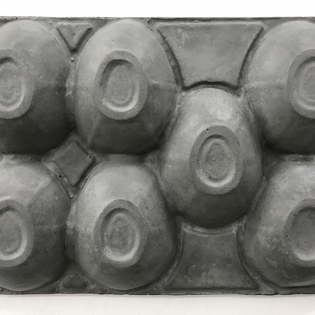 Untitled (GGN/S 14), 2020, Kunststoff, Hammerschlagpulver, Zinkpulver, 27,5 x 38