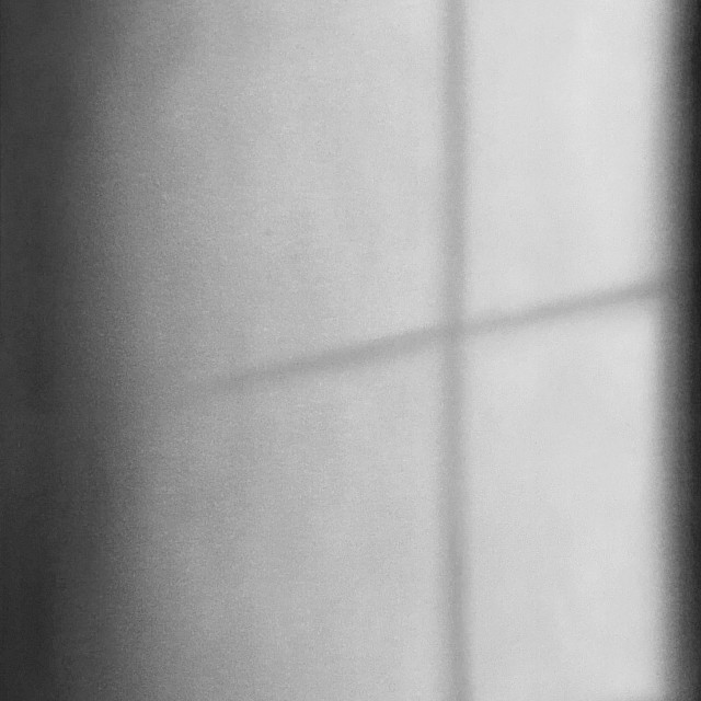 o.T. (Licht auf Wand)